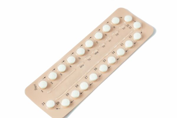 Eine Blisterpackung mit der Pille mit 21 Pillen für die jeweiligen Wochentage, solche Medikamentenrueckstaende können durch den menschlichen Urin in das Leitungswasser gelangen